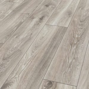 Instalar suelo laminado Kronotex Mammut Roble Highland Silver en Zaragoza - Reformas Timplar