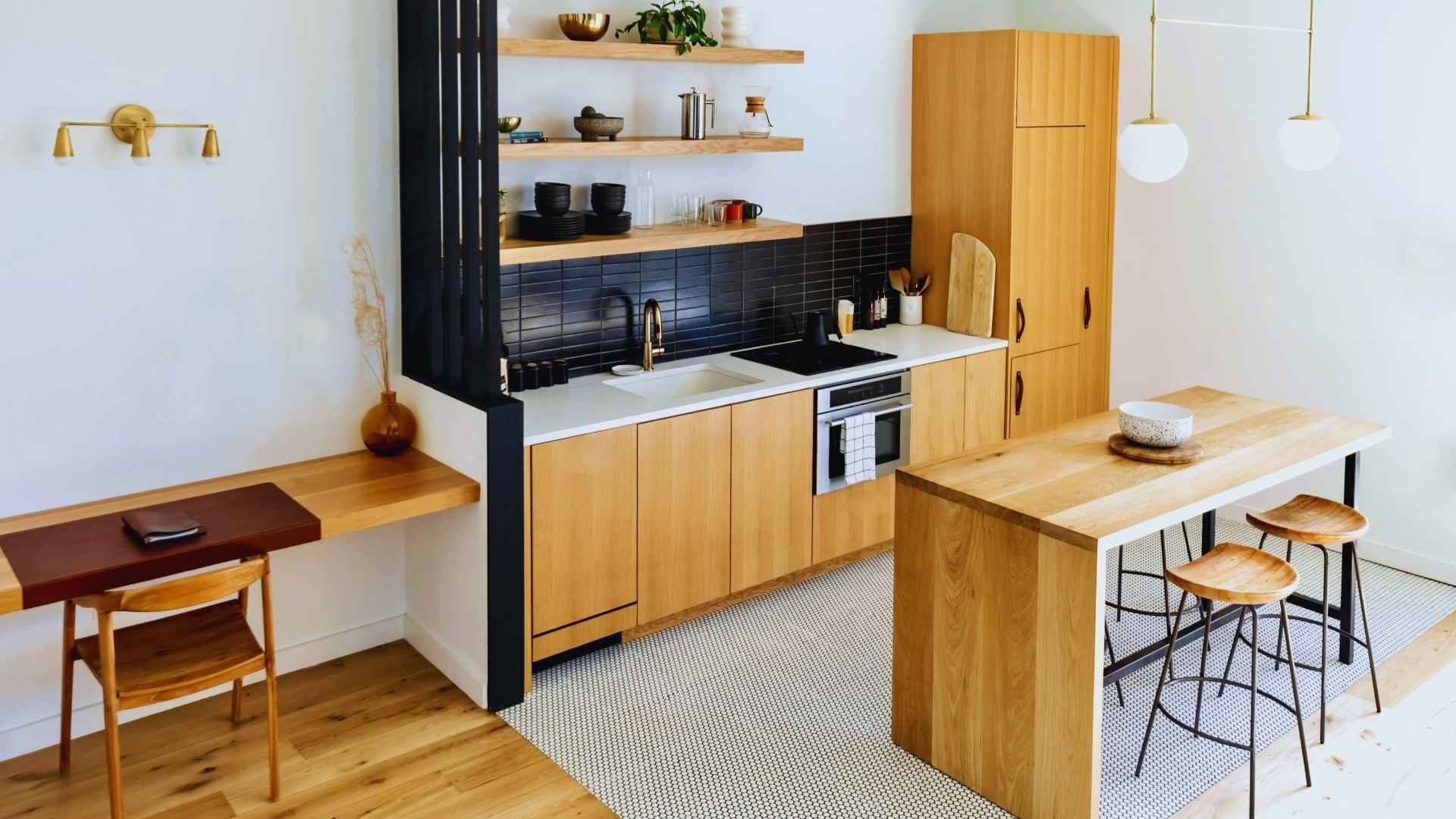 Muebles para cocinas: ¿cuándo elegir a medida frente a prefabricado?